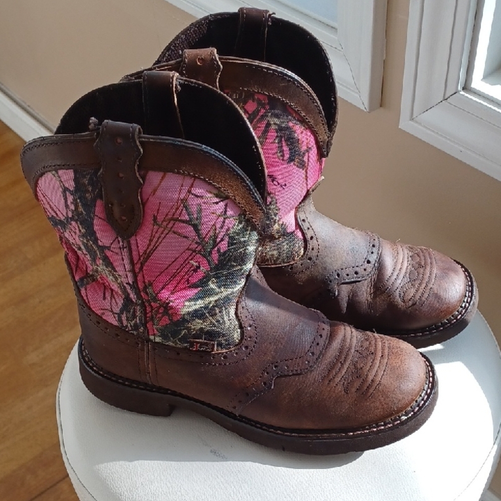 Justin Boots Brown And Pink Western Boots Size 8.5